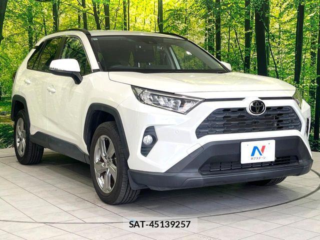 Toyota RAV4 2019-11 6816803-15