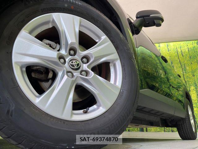 Toyota RAV4 2021-02 6816801-12