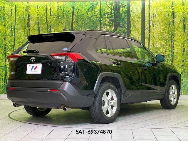 Toyota RAV4 2021-02 6816801-16