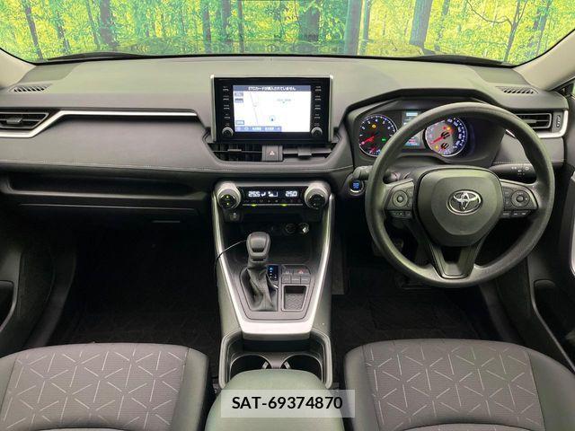 Toyota RAV4 2021-02 6816801-1