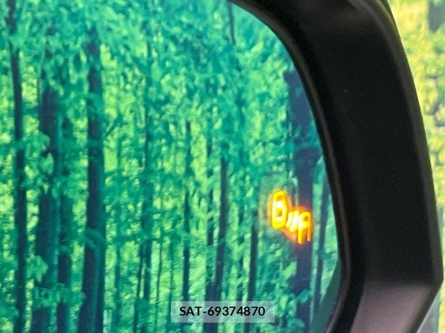 Toyota RAV4 2021-02 6816801-5