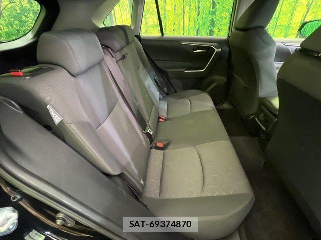 Toyota RAV4 2021-02 6816801-8