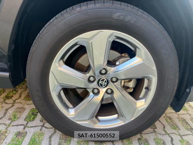 Toyota RAV4 2021-11 6911835-4