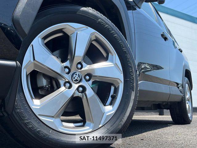 Toyota RAV4 2020-10 7021369-12