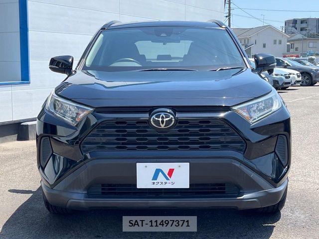 Toyota RAV4 2020-10 7021369-13
