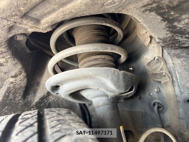 Toyota RAV4 2020-10 7021369-19