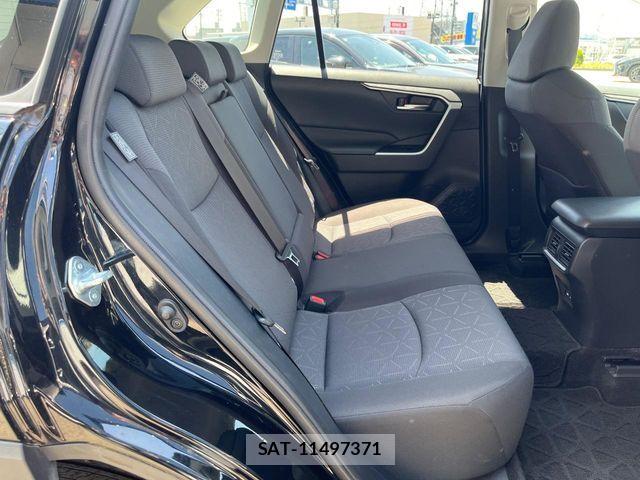 Toyota RAV4 2020-10 7021369-8