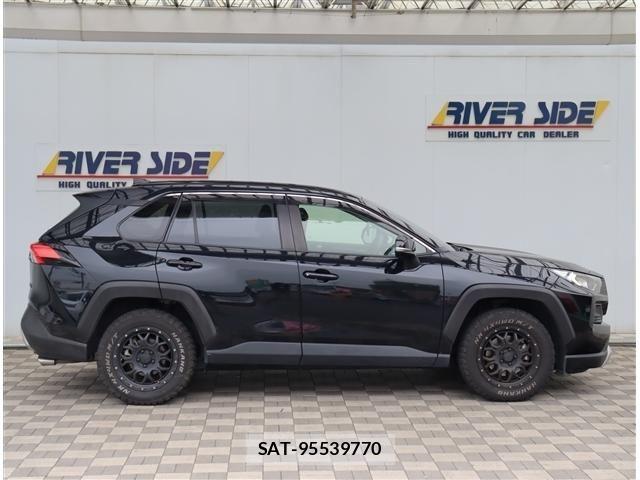 Toyota RAV4 2020-06 7224059-1