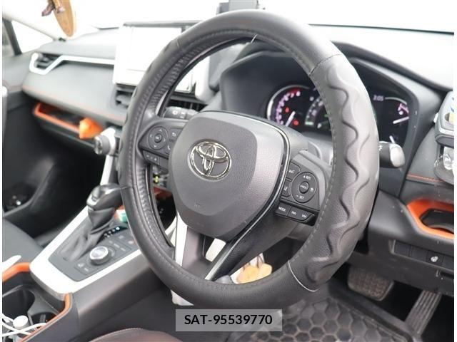 Toyota RAV4 2020-06 7224059-3