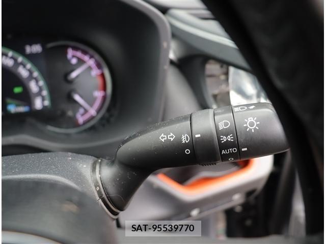 Toyota RAV4 2020-06 7224059-6