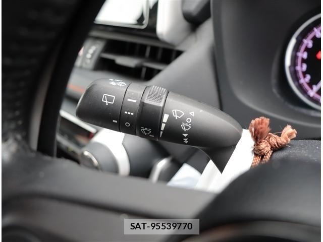 Toyota RAV4 2020-06 7224059-7