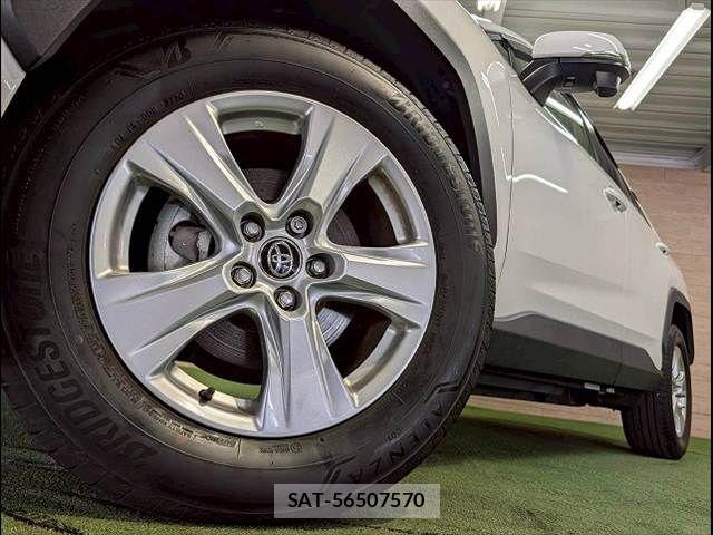 Toyota RAV4 2020-10 7224063-11