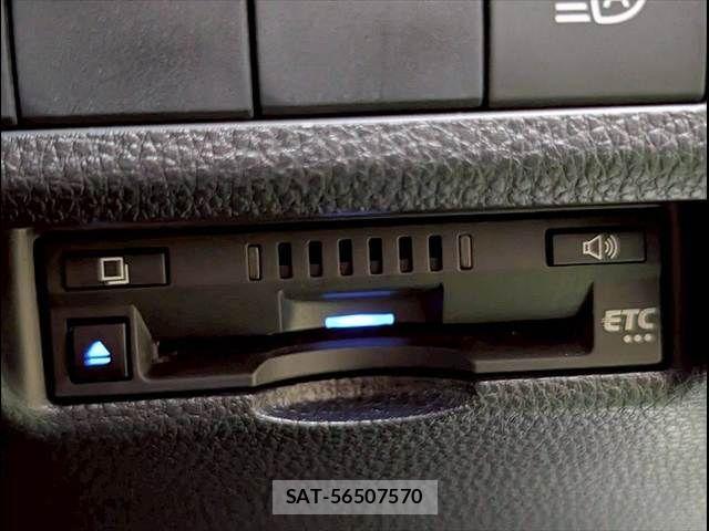 Toyota RAV4 2020-10 7224063-14