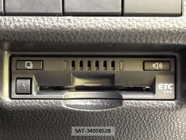 Toyota RAV4 2019-09 7218013-6