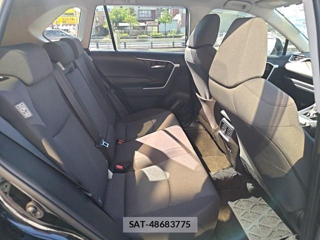 Toyota RAV4 2020-06 7224061-21