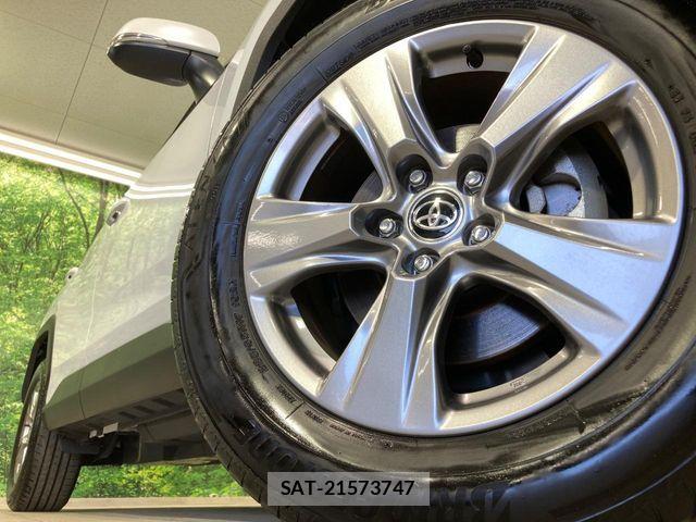 Toyota RAV4 2023-04 7250239-12