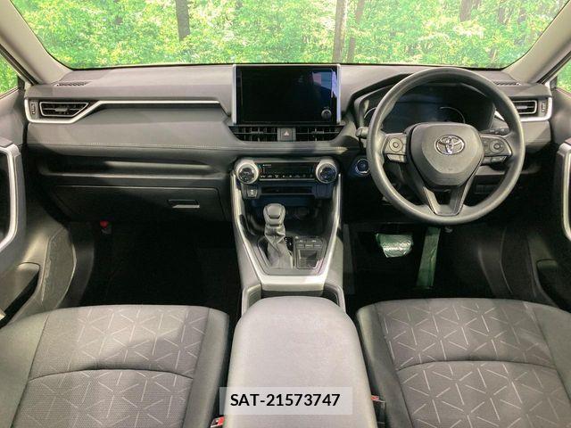 Toyota RAV4 2023-04 7250239-1