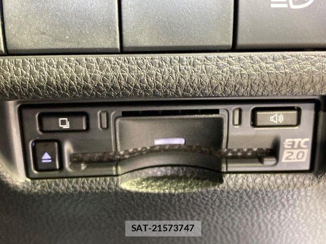 Toyota RAV4 2023-04 7250239-6