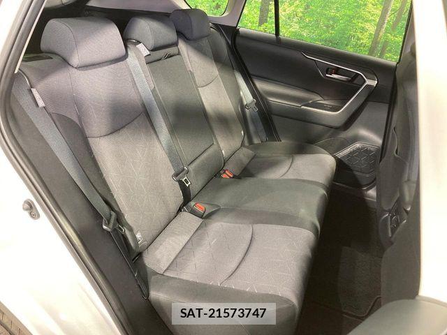 Toyota RAV4 2023-04 7250239-8