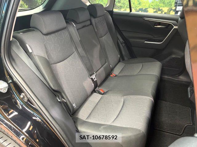 Toyota RAV4 2024-06 7272798-9