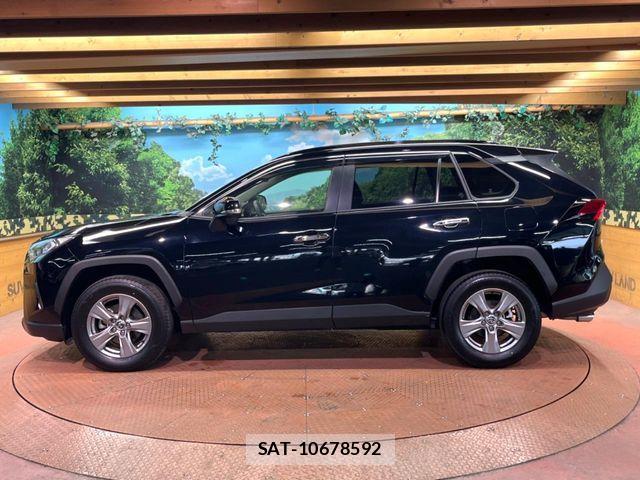Toyota RAV4 2024-06 7272798-16