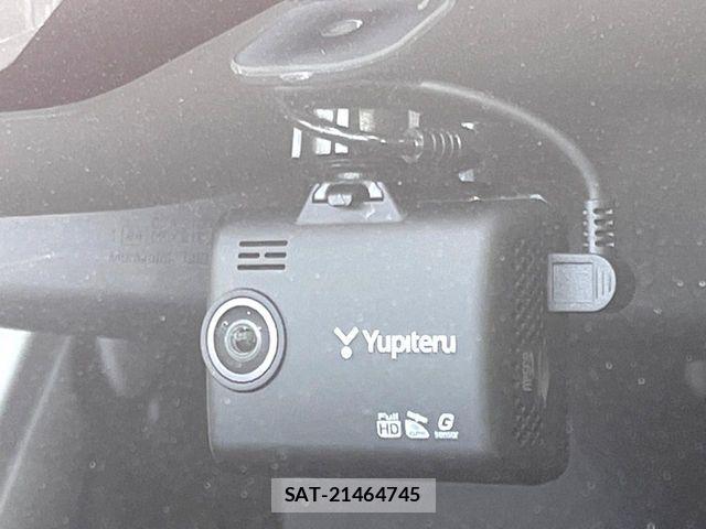 Toyota RAV4 2021-09 7359516-4