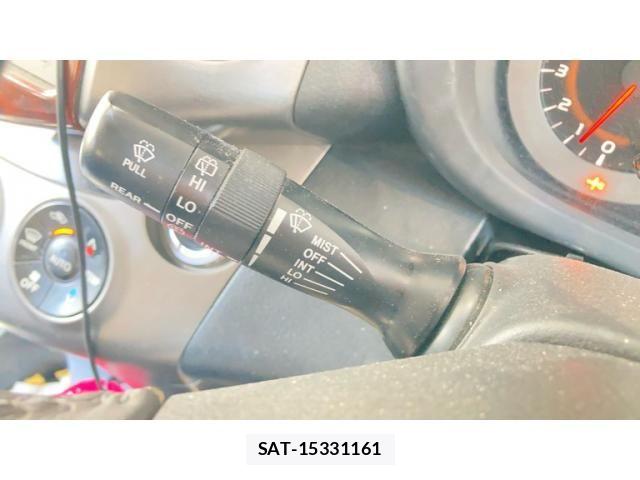 Toyota RAV4 2011-09 7359517-14