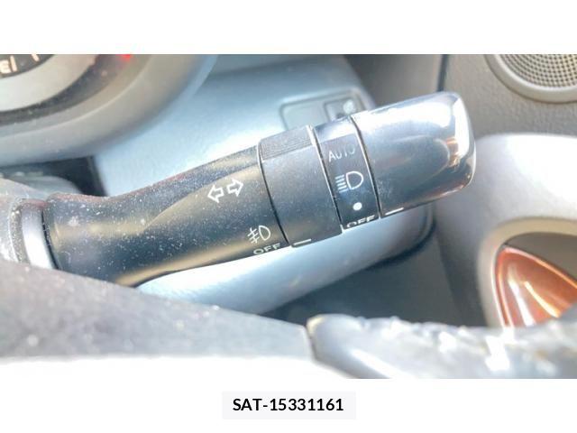 Toyota RAV4 2011-09 7359517-15