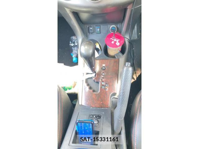 Toyota RAV4 2011-09 7359517-21