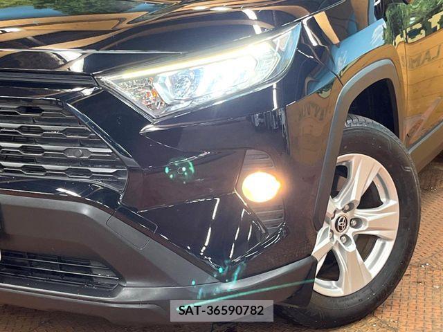 Toyota RAV4 2019-07 7359510-10