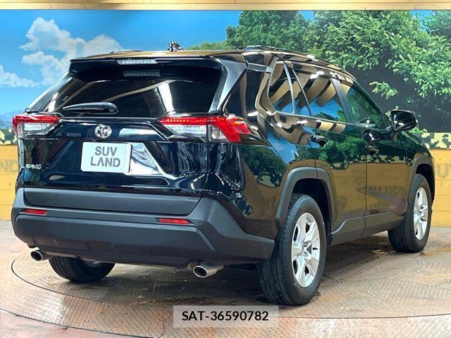Toyota RAV4 2019-07 7359510-15