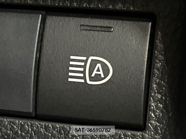Toyota RAV4 2019-07 7359510-4