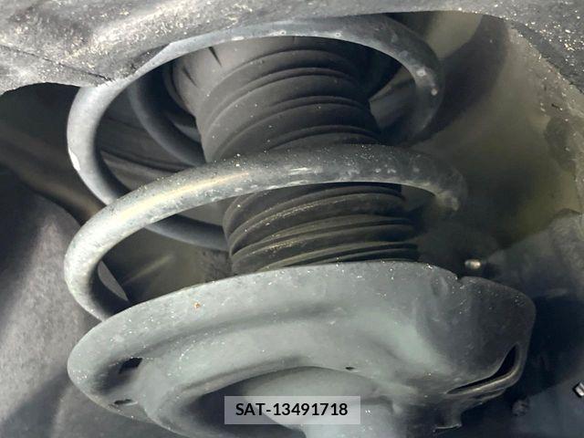 Toyota RAV4 2021-08 7359515-19