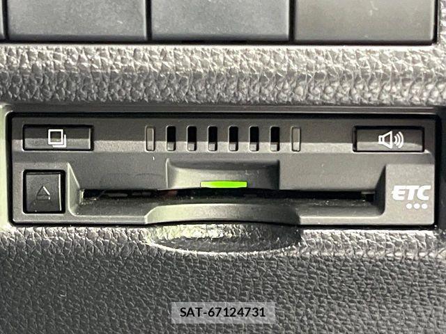 Toyota RAV4 2019-11 7393815-6
