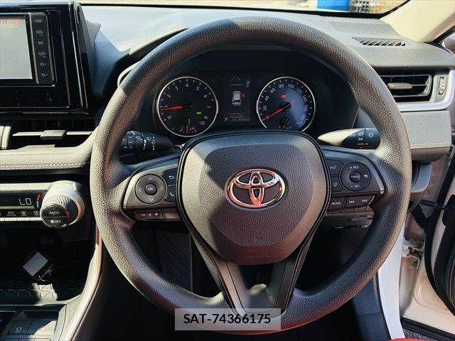 Toyota RAV4 2020-06 7457181-10