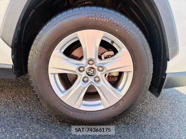 Toyota RAV4 2020-06 7457181-12