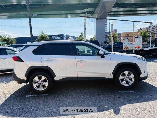 Toyota RAV4 2020-06 7457181-15