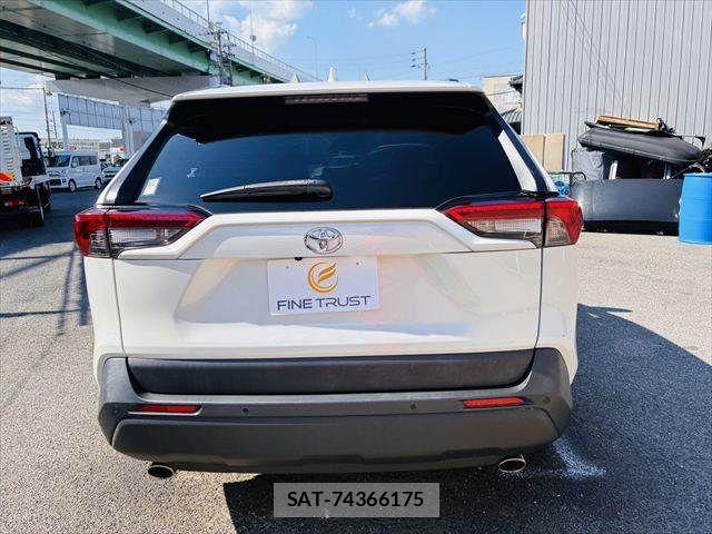 Toyota RAV4 2020-06 7457181-17