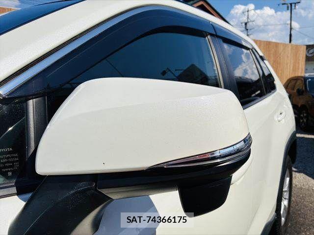 Toyota RAV4 2020-06 7457181-22