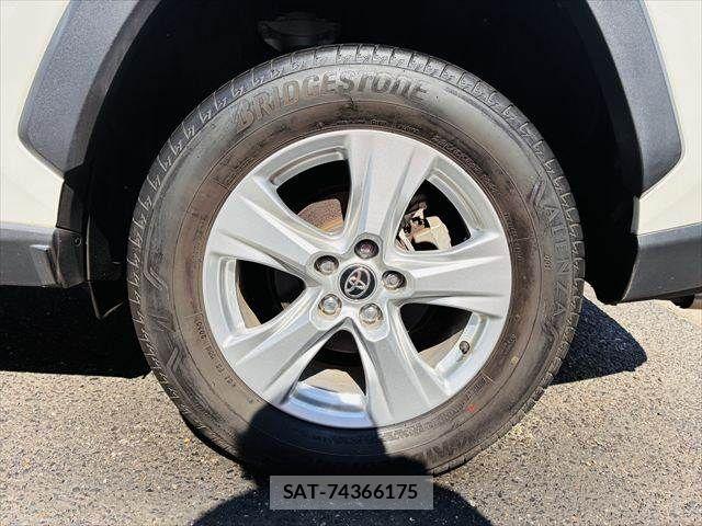 Toyota RAV4 2020-06 7457181-25