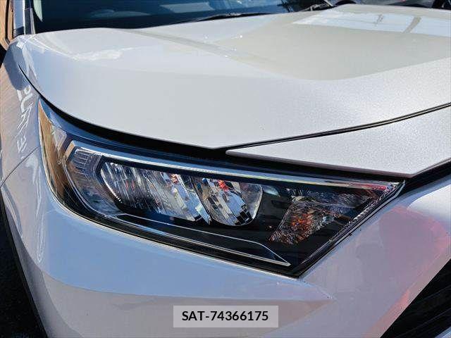 Toyota RAV4 2020-06 7457181-27