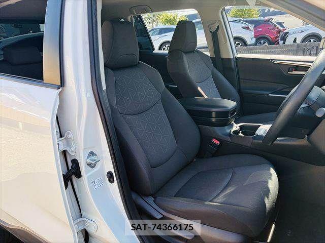 Toyota RAV4 2020-06 7457181-7