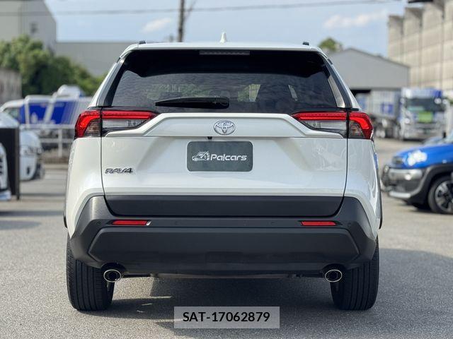 Toyota RAV4 2020-12 7457179-24