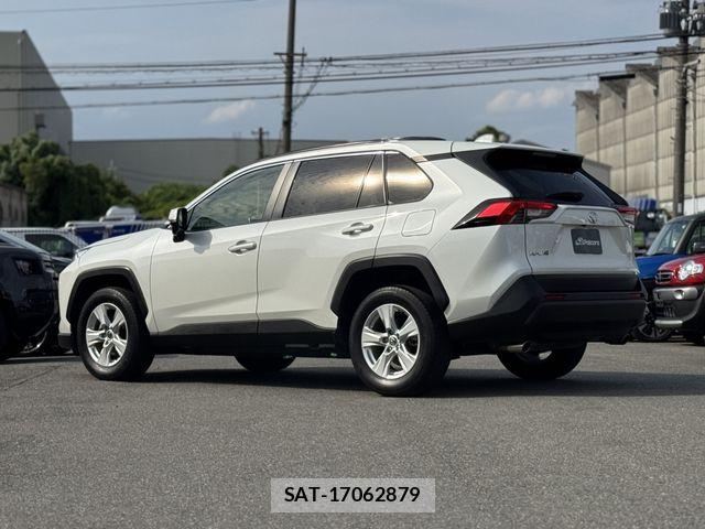 Toyota RAV4 2020-12 7457179-25