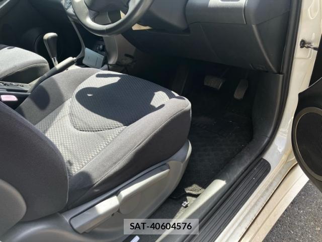 Toyota RAV4 2006-03 7457183-14