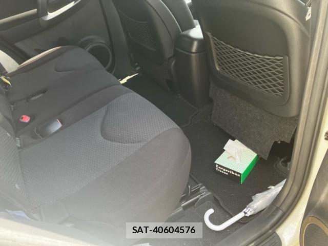 Toyota RAV4 2006-03 7457183-17