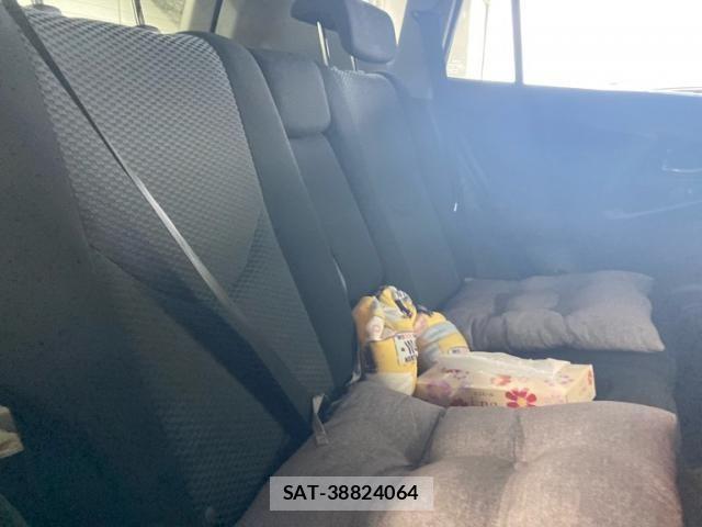 Toyota RAV4 2011-06 7457182-10