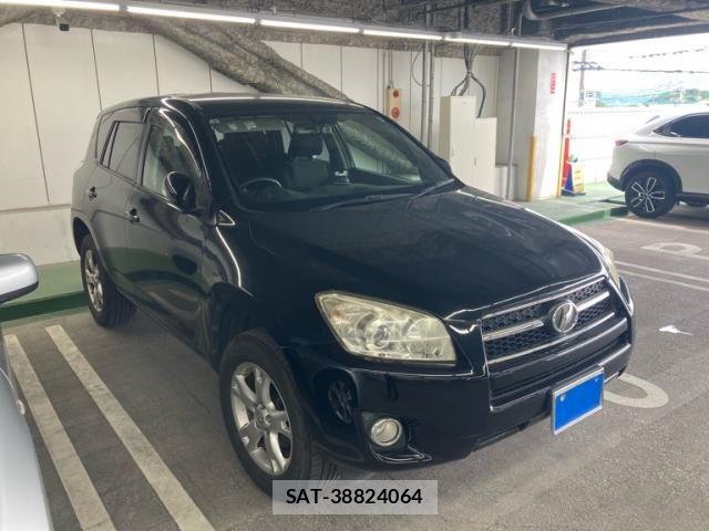 Toyota RAV4 2011-06 7457182-1