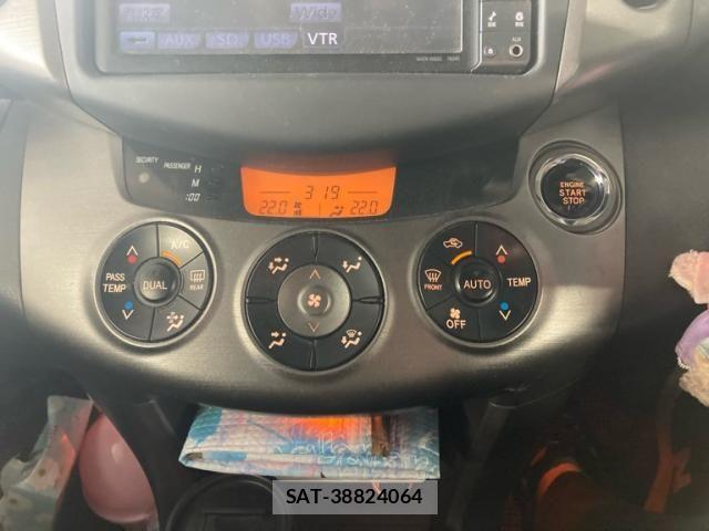Toyota RAV4 2011-06 7457182-20
