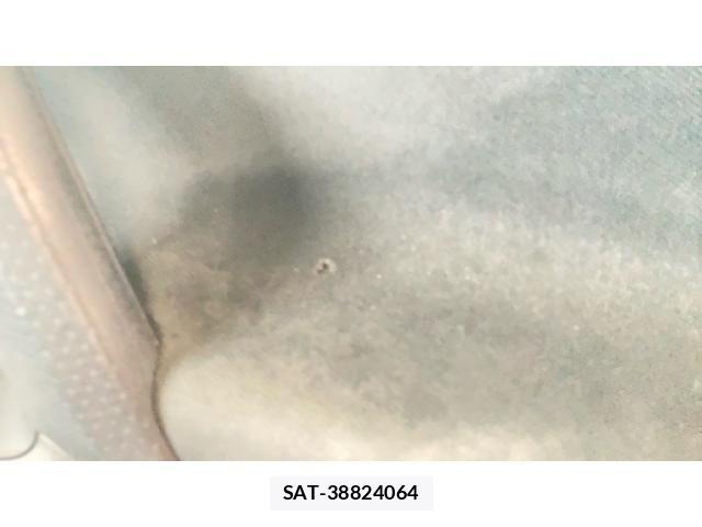 Toyota RAV4 2011-06 7457182-26